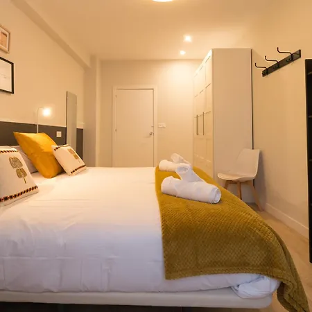 Argia Apartment *